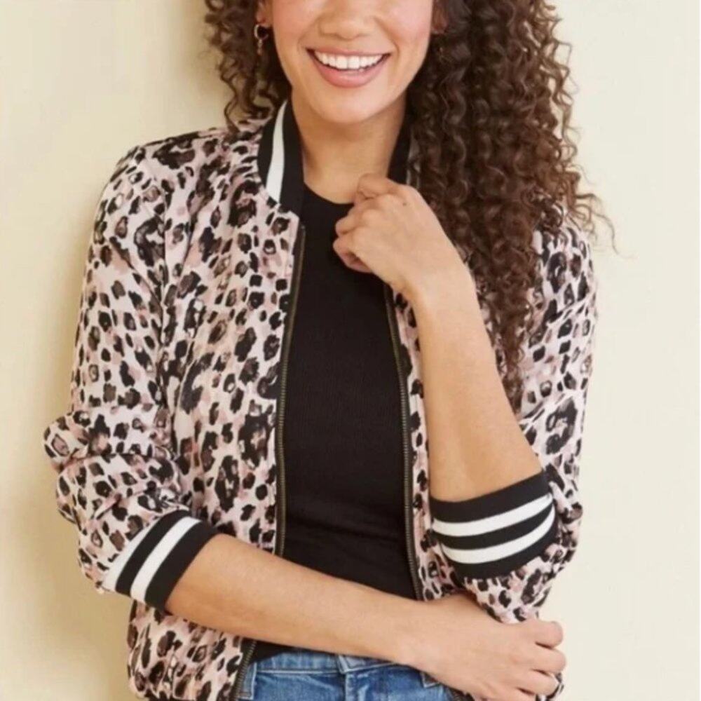 Peyton Jensen Women's leopard print light tan bomber jacket SIZE LARGE